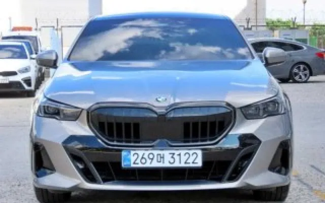 5시리즈 (G60) 530i xDrive